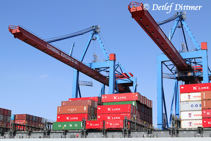 Containerhafen in Hamburg