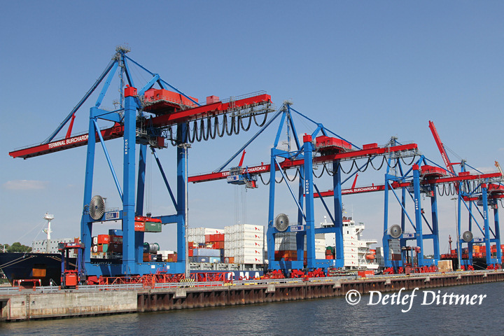 Containerhafen in Hamburg