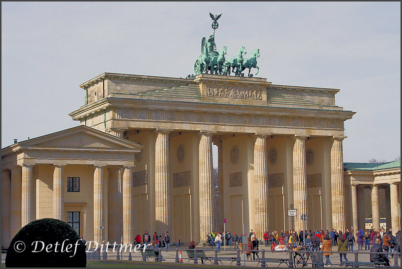 das Brandenburger Tor am Pariser Platz in Berlin