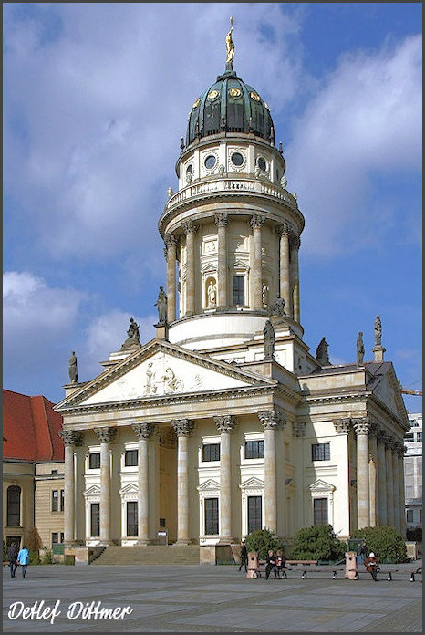 der "Franzsische Dom" am Gendarmenmarkt in Berlin