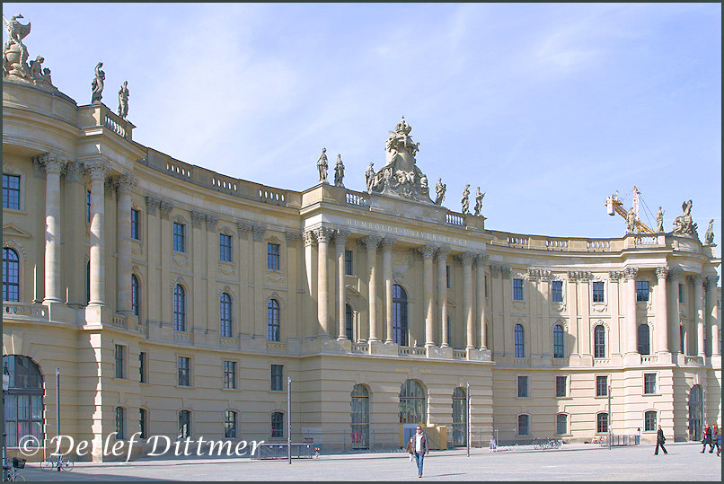 die juristische Fakultt der Humboldt Universitt am Bebelplatz