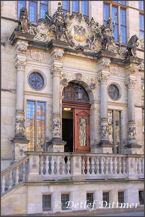 das Portal des Schtting in der Altstadt von Bremen