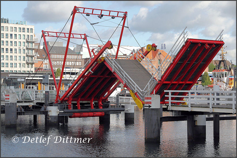 die Faltbrcke ber die Kieler Frde (Hrnbrcke), Kiel