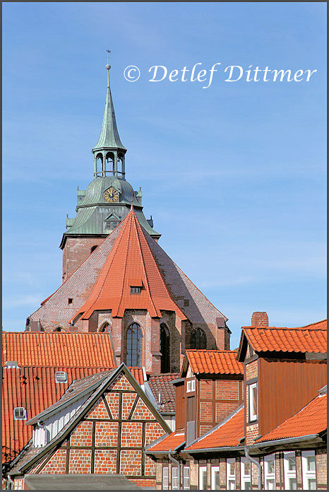 Blick auf die St. Michaelis Kirche von Lneburg