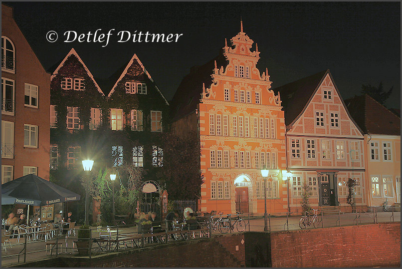 Abendstimmung in der Altstadt von Stade am alten Hansehafen