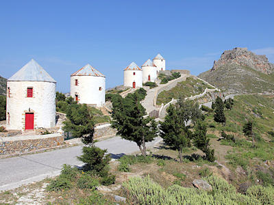 Alte Windm�hlen auf der Insel Leros